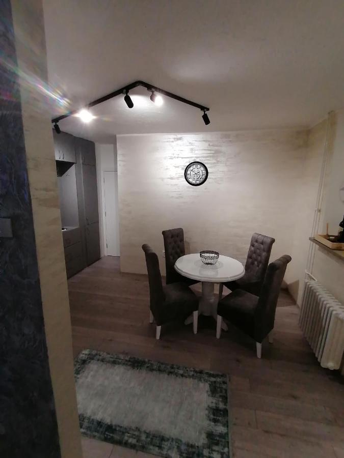 Jm Apartman ชาชาค ภายนอก รูปภาพ